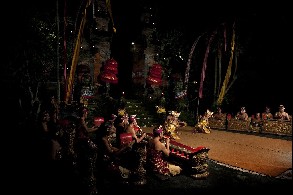 Semara Ratih full shot